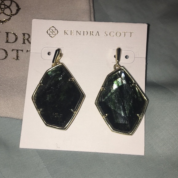 Kendra Scott Jewelry - Kendra Scott “Dunn” Earrings in Sage Micah/Gold